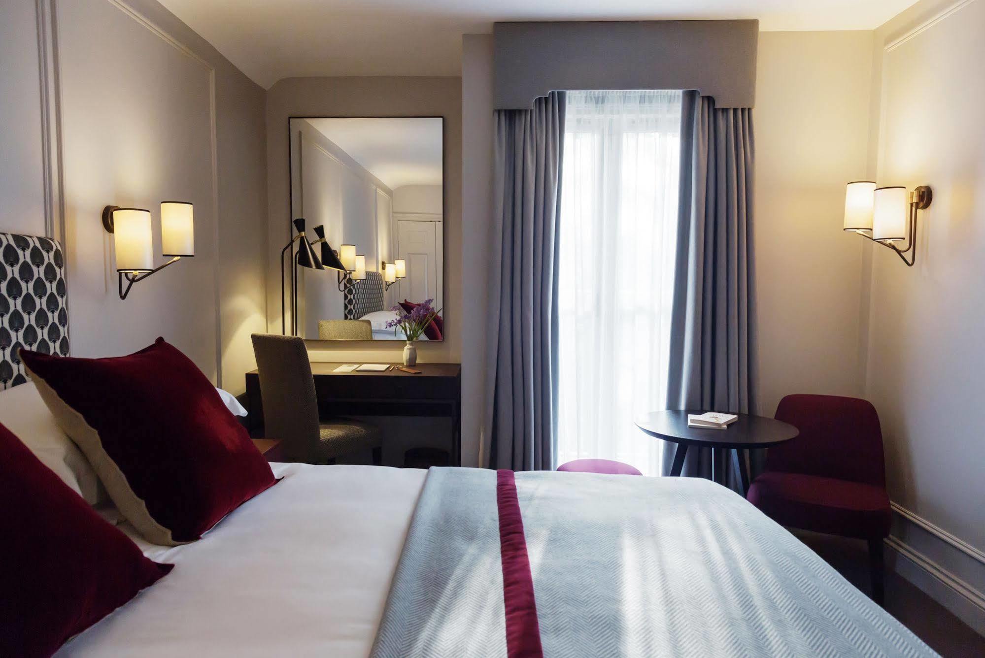 Old Parsonage Hotel 5*