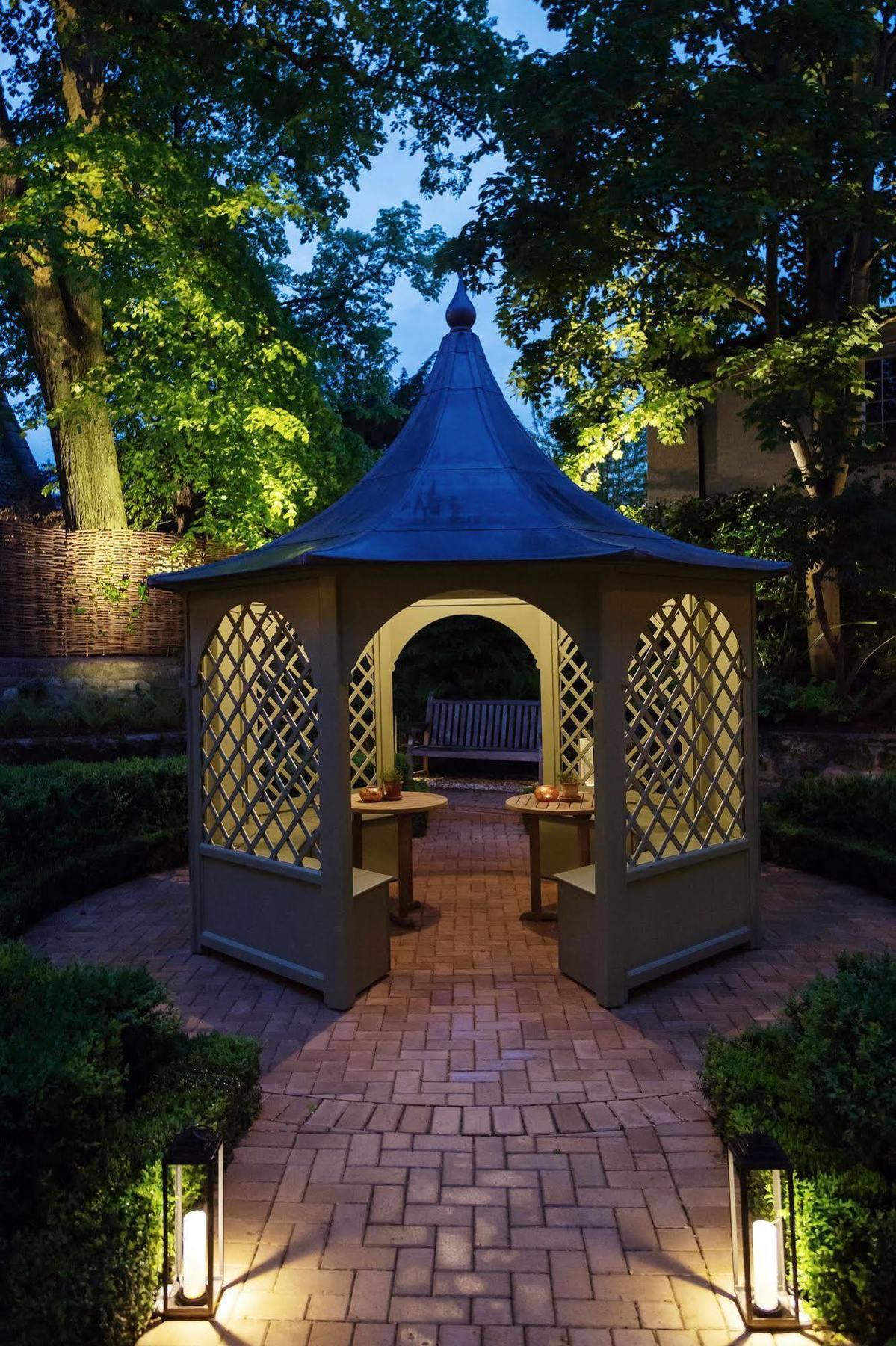 Hotel Old Parsonage 5*